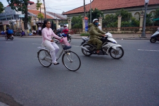 blog-vietnam-streets-9-of-28